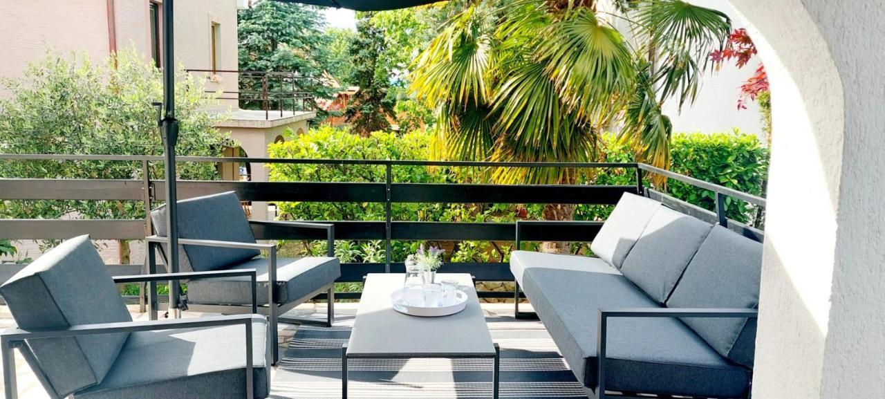 Apartments Bella Vita 1 Малинска Экстерьер фото