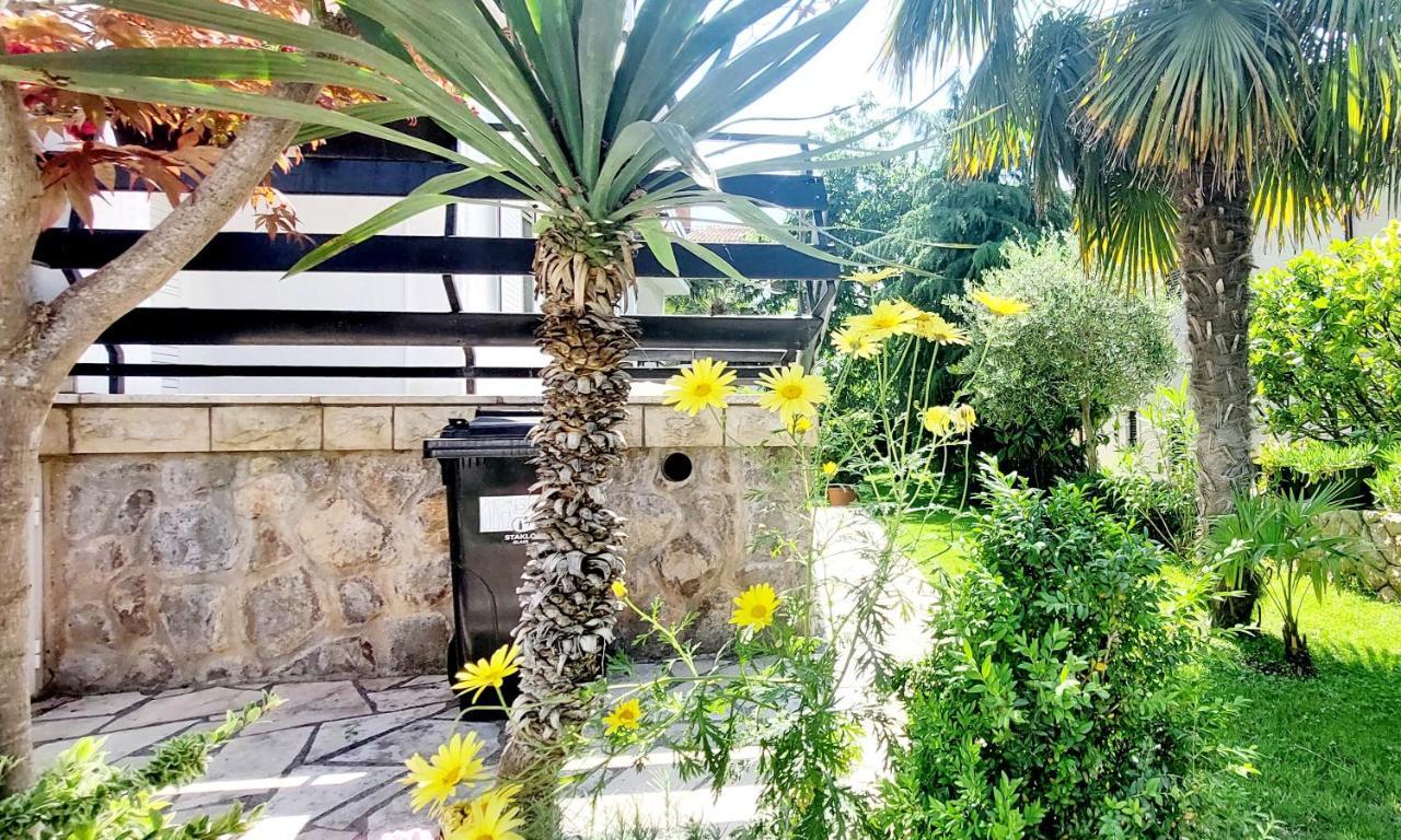 Apartments Bella Vita 1 Малинска Экстерьер фото