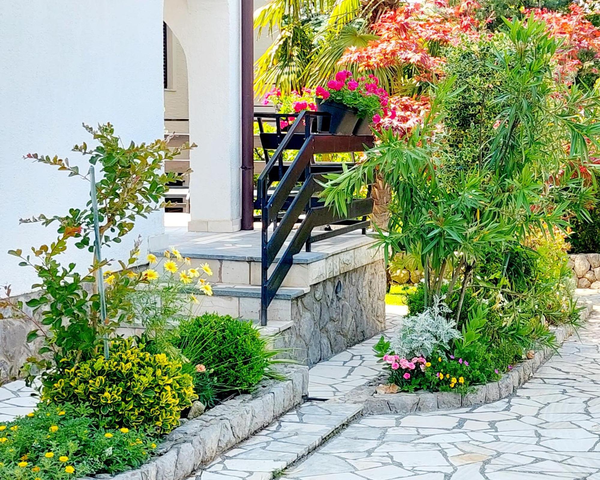 Apartments Bella Vita 1 Малинска Номер фото